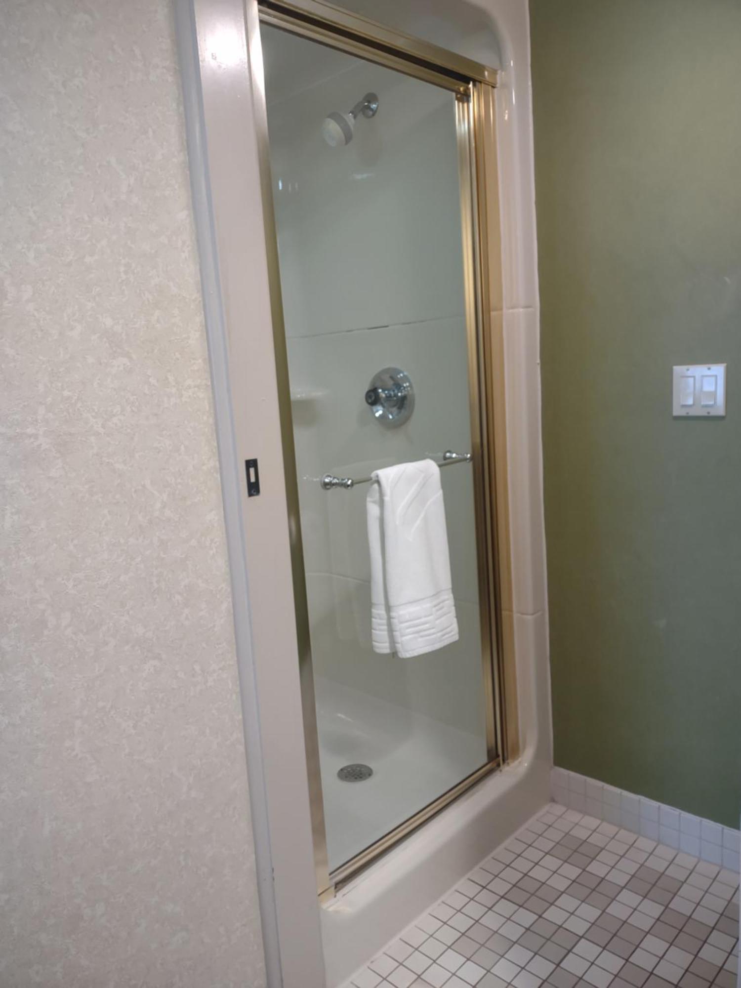 Baymont By Wyndham Flat Rock Exterior foto