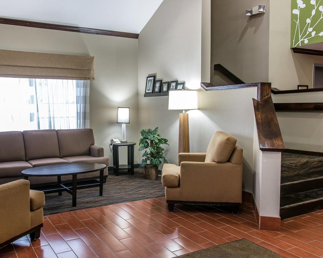 Baymont By Wyndham Flat Rock Exterior foto